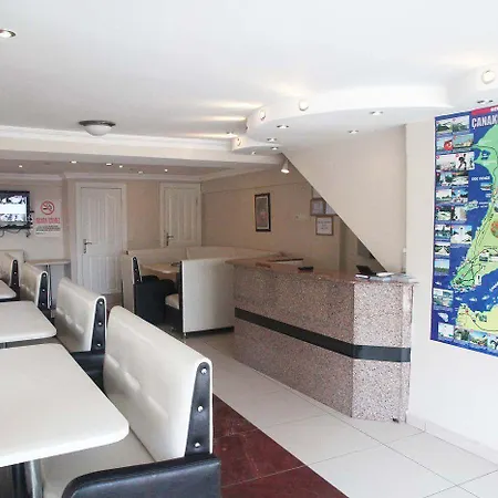 Boss ホテル エジェアバト