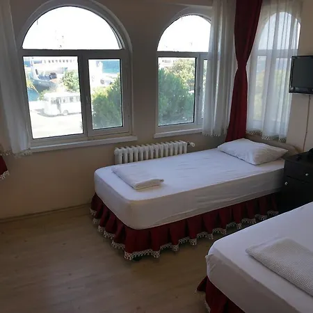 Boss ホテル エジェアバト